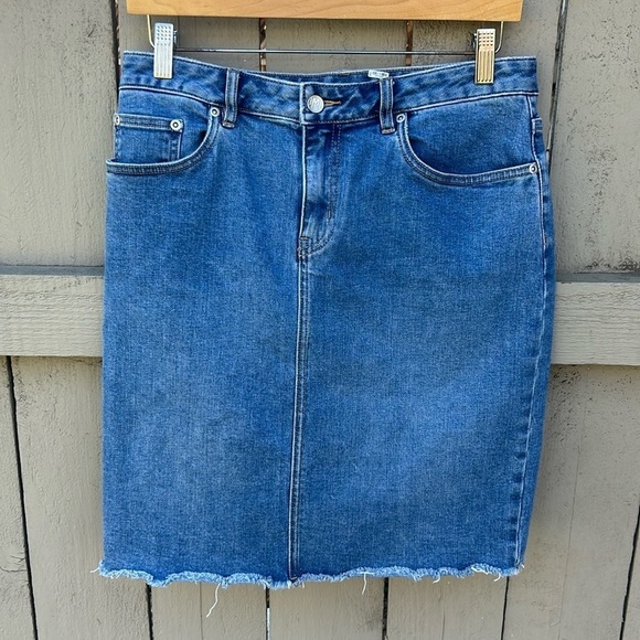 J. McLaughlin Denim Skirt Bohemian Spring Summer Skirt Size 6 - Picture 1 of 5